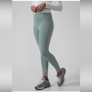 ATHLETA Delancey Moto Tight Leggings Petite M Minimalistic Grey Fitted Pants NEW